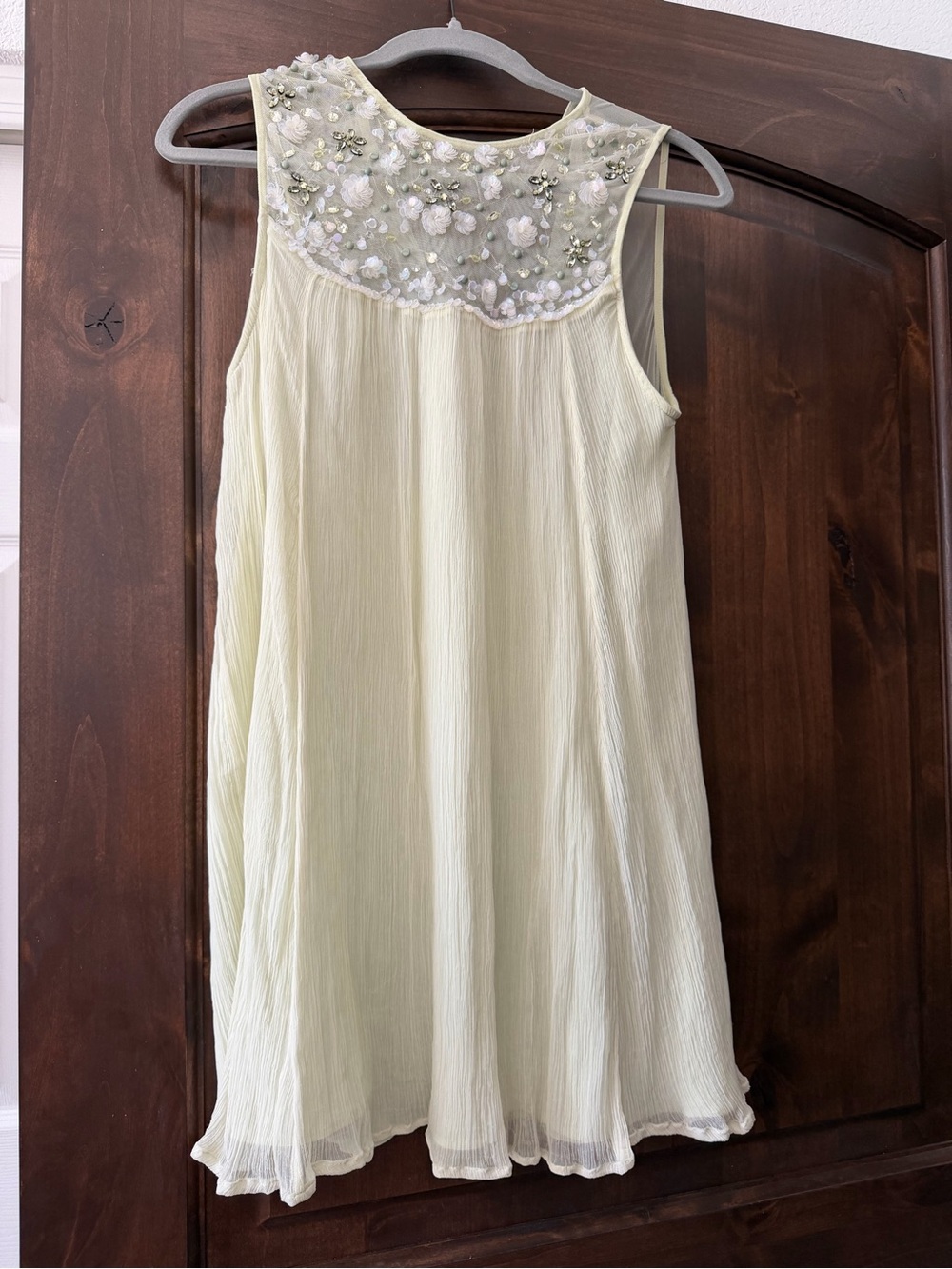 Kimchi very pale lime sherbet Embellished Chiffon Dress -med-  like new